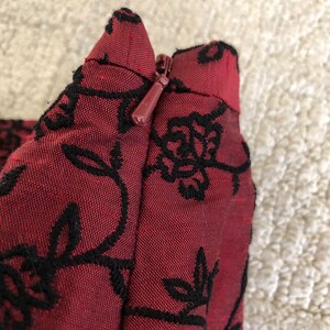 Vintage Ann Taylor silk red/Black and brighter floral mini skirt image 9