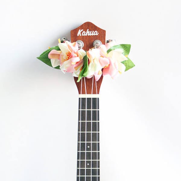 Ukulele lei / Ukulele gifts, Ukulele Accessories, Ribbon leis, Hawaiian crafts, Ukulele Gifts, Ukulele Decor, Uke, Ukulele Lover, Mandolin,