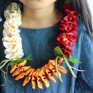 Collier de fleurs de frangipanier (mélange de 5 couleurs) | Accessoires de fête Hula et Luau | Collier de ruban hawaïen | Cadeaux de mariage | Artisanat tropical hawaïen