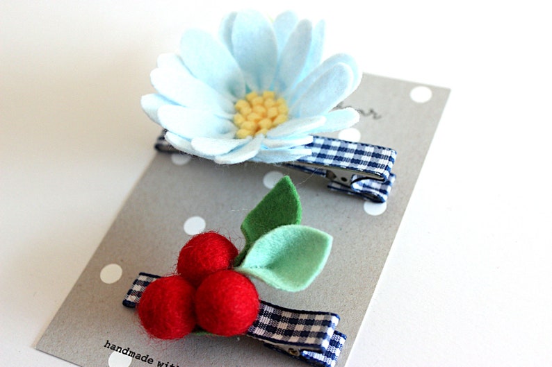 Daisy Felt Flower Hair Clip with Gingham check Ribbon / Set of daisy and berry hair clip image 2