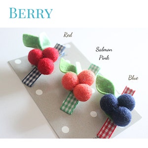 Daisy Felt Flower Hair Clip with Gingham check Ribbon / Set of daisy and berry hair clip image 8