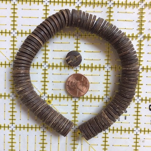 100 pcs Brown Coconut Shell Buttons, 13 mm, 2 hole , sewing, crafts, scrapbook, Disk Bead , Beading D-14
