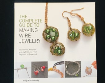 Jewelry DIY Book -The Complete Guide To Making Wire Jewelry Techniques, Projects, and Jig Patterns From Beginner To Advanced New Bk-29
