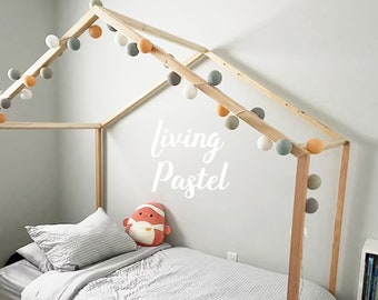 Luces de cadena de bolas de algodón de color personalizadas para dormitorio, regalo personalizado para baby shower, casa para niños, luces tipi, decoración de cama Montessori