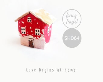 Christmas-Themed Mini Wooden House: Handmade Personalized Home Decor for Mini Wooden Village, Perfect for the Holidays, Driftwood Art Gift