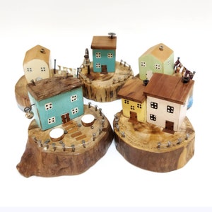 Miniature House Driftwood shelf ornament, driftwood Cottages and Houses, coastal home decor, rustic home decor, Seaside scene, New Home Gift