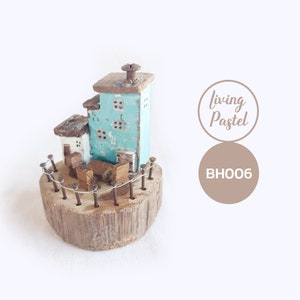 Miniature House Driftwood shelf ornament, driftwood Cottages and Houses, coastal home decor, rustic home decor, Seaside scene, New Home Gift