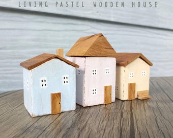 Decorazioni in miniatura a tema "Santuario da sogno" / Casette in legno dipinte a mano / Colori personalizzati disponibili