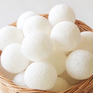 Luci a stringa con palline di cotone bianco per camera da letto, luci fatate, luci per tende indiane, luci per cameretta, decorazioni per cameretta, regalo di compleanno per bambini, matrimonio