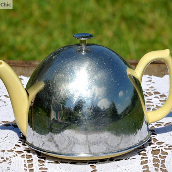 Retro Insulated Teapot by Heatmaster