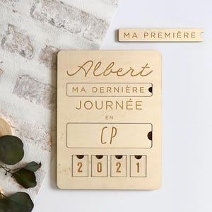 Placa de primeiro último dia de aula – madeira personalizada – cartões intercambiáveis de classe e ano – foto de volta às aulas