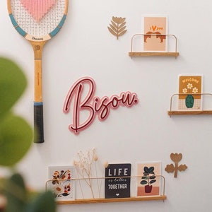 &quot;Kiss&quot; wall sign - Pink and red neon style - Retro, modern and romantic trendy wall decoration