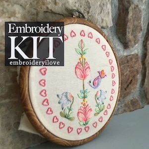 Circle of Flowers and hearts Embroidery kit. fabric panel  -guide - embroidery needle - starter kit-embroideryilove-