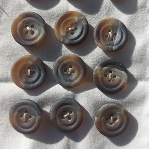 20mm Brown/Beige Horn Buttons, High quality Horn Buttons, 20mm 4 hole buttons, Horn Buttons, brown buttons, bone buttons, mottled buttons