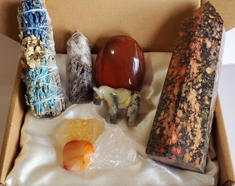 Crystal Strength Energy Box, Confidence Bundle, Crystal Kit, Crystal Gift Box, Meditation, Manifestation, Rieki Crystal, Chakra, Tourmaline
