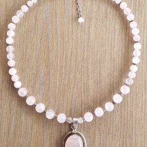 Rose Quartz Pendant Necklace, Sterling Silver and Rose Quartz, Graduated Rose Quartz Necklace, Sterling Rose Quartz Pendant, Pink Necklace