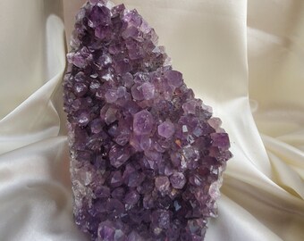 Amethyst Geodes, Gift, Quartz Geode, Base Cut, Cathedral Amethyst, Quartz Cluster, Amethyst Cluster, Amethyst Quartz, Crown Chakra