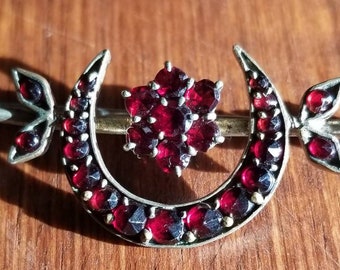 Vintage Victorian Garnet Crescent Moon Brooch, Vintage Garnet Pin, Antique Victorian Brooch, Antique Bohemian Pin, Czechoslovakian Garnet