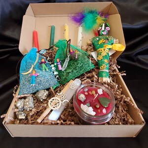 Surprise Mystery Voodoo Box, Witchcraft Box, Voodoo Doll, Black Magic, White Magic, Santeria, Wicca, Spell Kit, Halloween, Party Favors