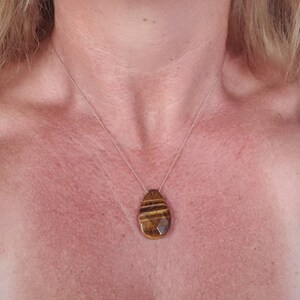 Floating Tigers Eye Necklace, Invisible Necklace, Faceted Tigers Eye, Minimalist Necklace, Minimalist Jewelry, Pendant Necklace
