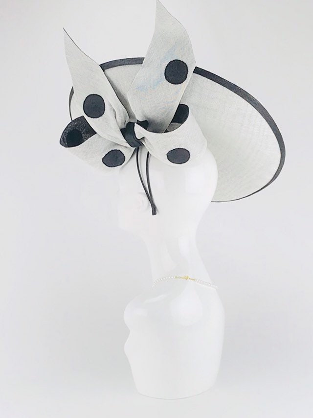 Black and White Hatinator