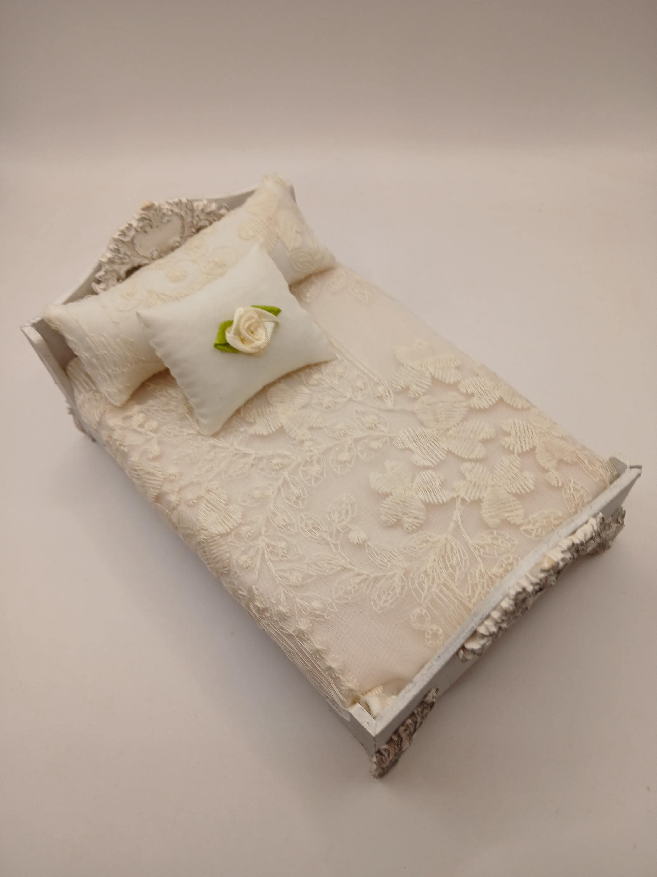 Miniature dollhouse victorian bed - Etsy 日本
