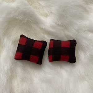 Dollhouse Miniature 1:12 Scale 1 Pair Plaid Flannel Pillows