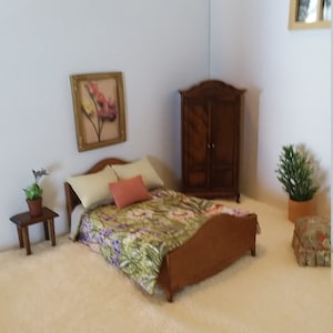 Dollhouse Miniature Comforter Set 1:12 Scale Matching Pillows Green / Yellow Floral Print Handmade