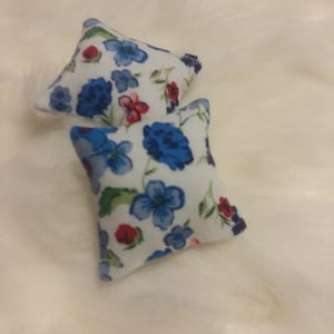 Dollhouse Miniature 1:12 Scale 1 Pair Decorative Blue Floral Pillows 2&quot; W X 1&#39;5&quot; L