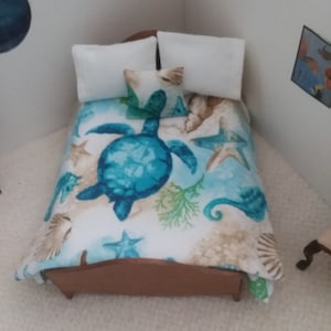 Miniature Comforter Set 1:12 Scale