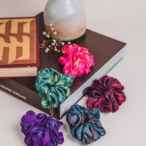 Silk Hair Scrunchies Set of 3 or 5 – Hand-Dyed Mulberry Silk & Bamboo Blend, Premium Jacquard, No Crease Hair Ties, Handmade in Vietnam
