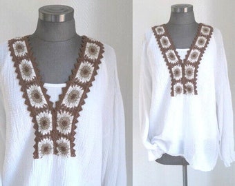 White muslin cotton tunic blouse long with brown beige crochet insert, summer blouse made of muslin fabric one size