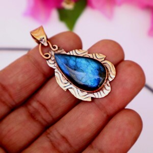 Labradorite Copper Pendant Necklace – Handmade Spiritual Jewelry, Healing Crystal for Her