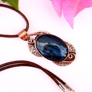 Copper Labradorite Necklace – Handmade Crystal Jewelry , Natural Stone Pendant  Copper Finish, Boho Jewelry Gift