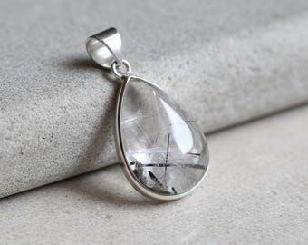 Colgante de cuarzo rutilado negro en forma de lágrima – Collar de plata de ley 925
