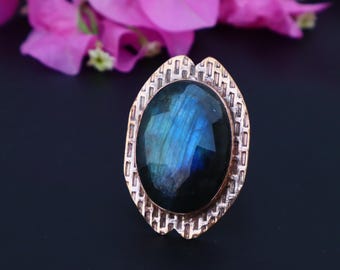 Handmade Copper Ring with Labradorite Boho Vintage Jewelry Gift Copper Ring with Rose Cut Blue Labradorite Handmade Healing Crystal Jewelry