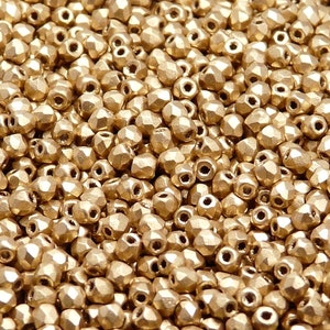 600 perle di vetro sfaccettato rotondo Preciosa Czech Fire Polished da 4 mm, rivestite di ematite bianca, perle tradizionali di vetro ceco lucidate a fuoco - Italia