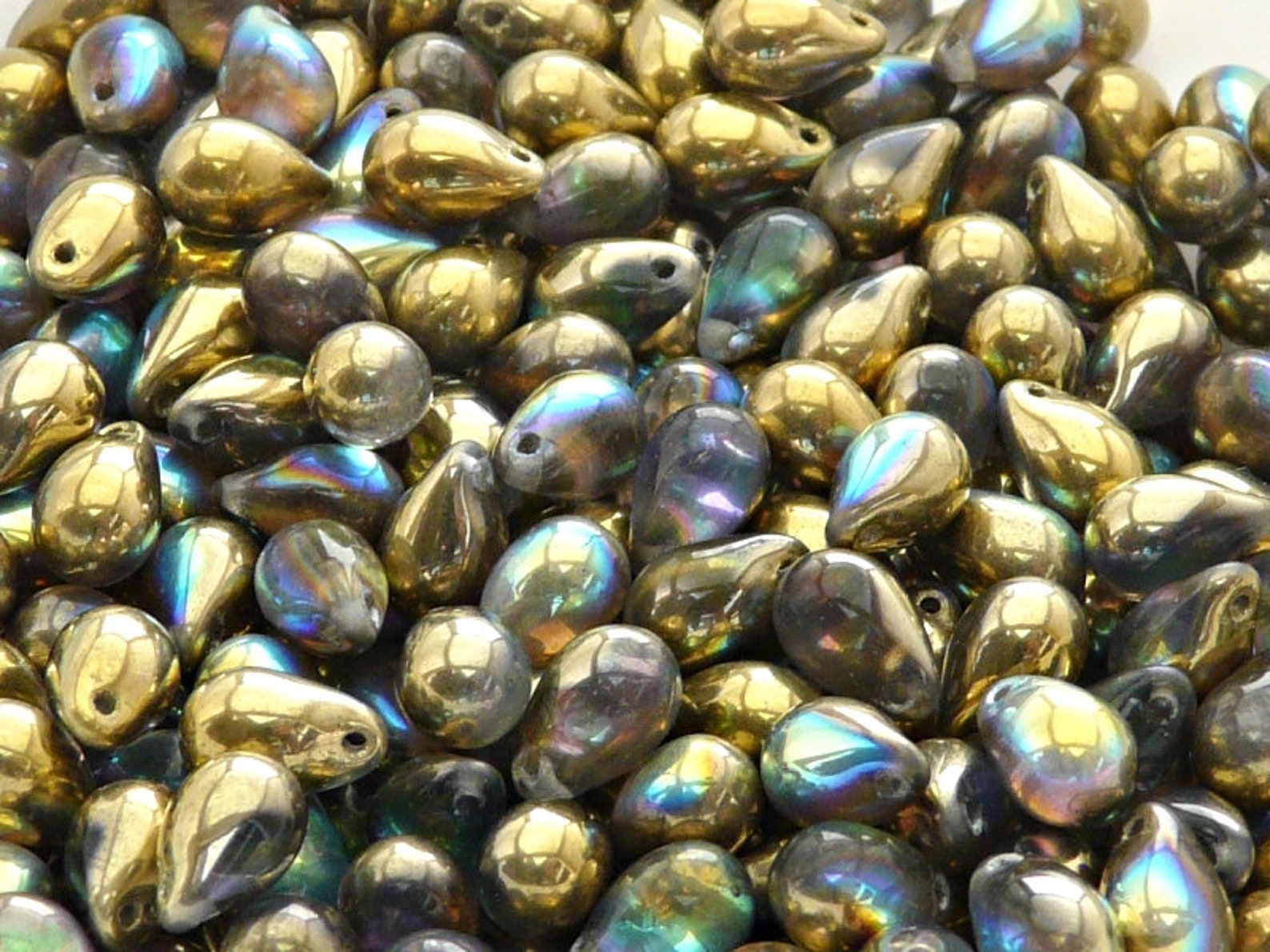 Las Mejores Ofertas En Verde En Forma De Lágrima Cristal Checo/esionado Cuentas Para Hacer Joyas | EBay