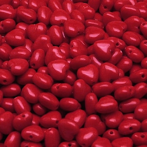 50 Stück Tschechische Pressglas Herz Perlen 6mm Opak Rote Koralle