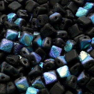 40 Stück Tschechische Zwei-Loch-Druckglasperlen Silky 6mm Jet AB Etched