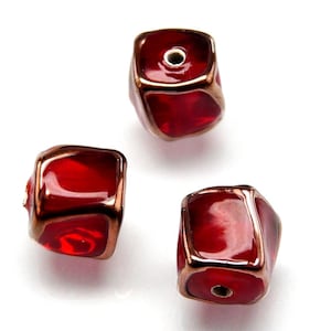 2 pezzi perline di vetro ceco per lampade cubo intrecciato 10 mm rubino con filo dorato (LW-CUBE010)