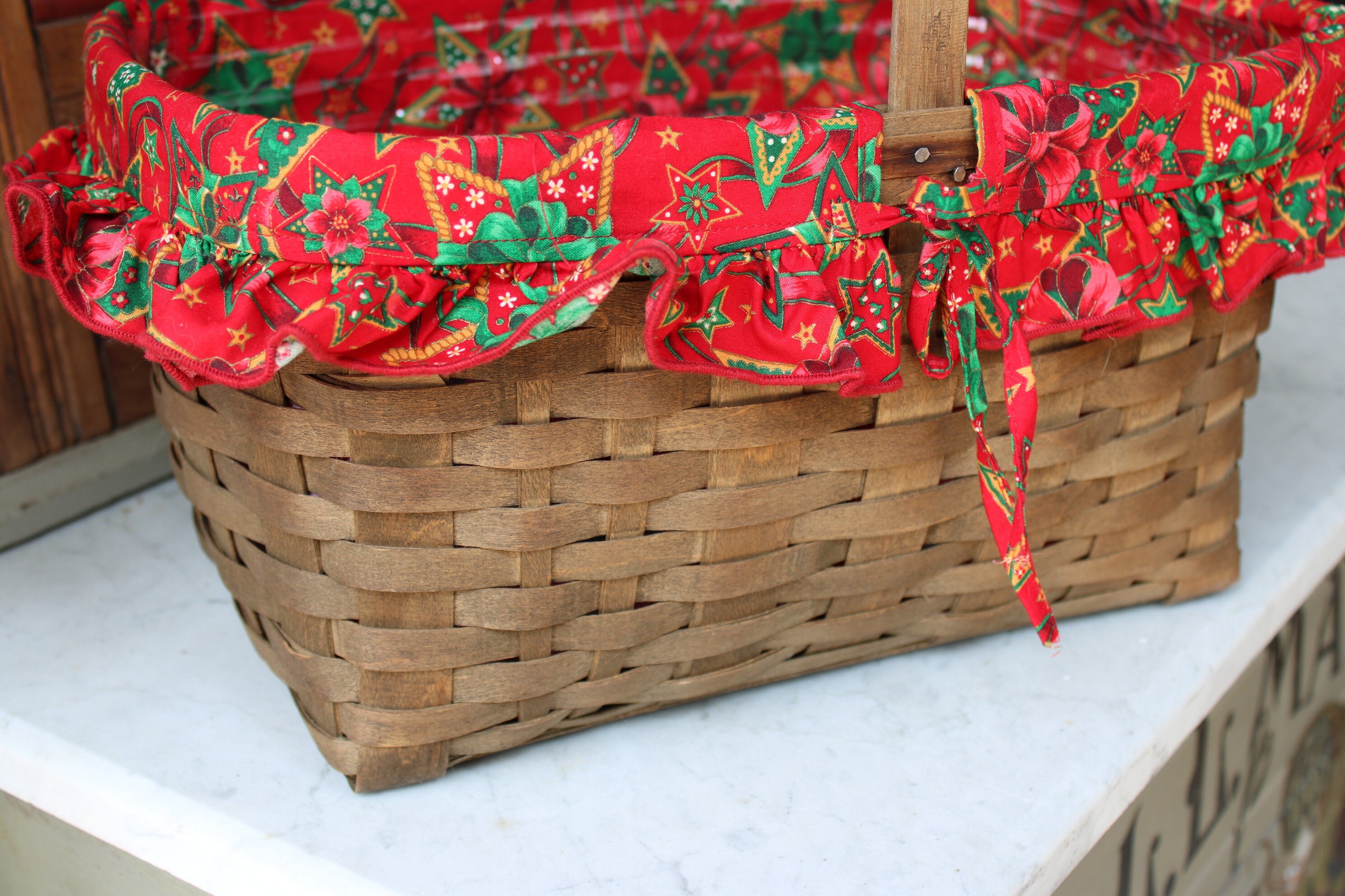 1982-83 Early Longaberger Medium Market Basket With Stationary