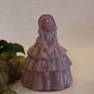 Vintage Boyd Glass 4&quot; Colonial Lady Figurine - Louise, Lavender Purple Color in Excellent Condition!