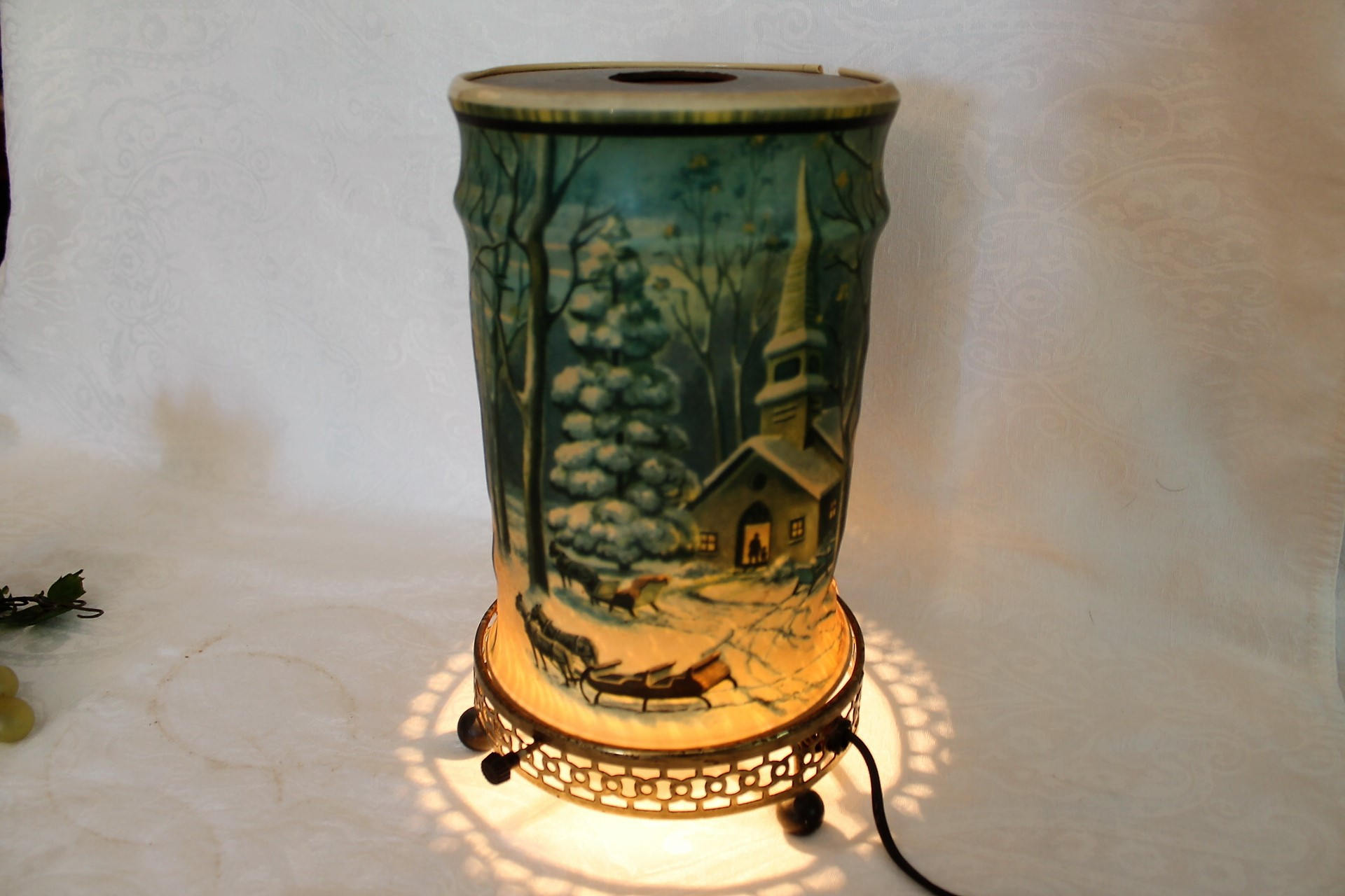 Rare 1957 Econolite Motion Lamp Christmas Winter Church and