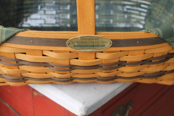 1998 Longaberger Traditions Collection Large Hospitality Basket