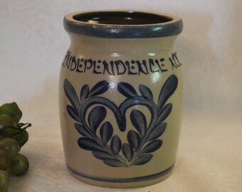 Independence, NJ 5.5" Crock made by Beaumont Brothers Pottery, BBP of Roseville, Ohio, Excellent Condition