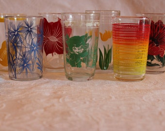 Lot of 7 Vintage Glass Juice Cups - Swanky Swigs, Boscul Peanut Butter, Federal Glass, Great Condition