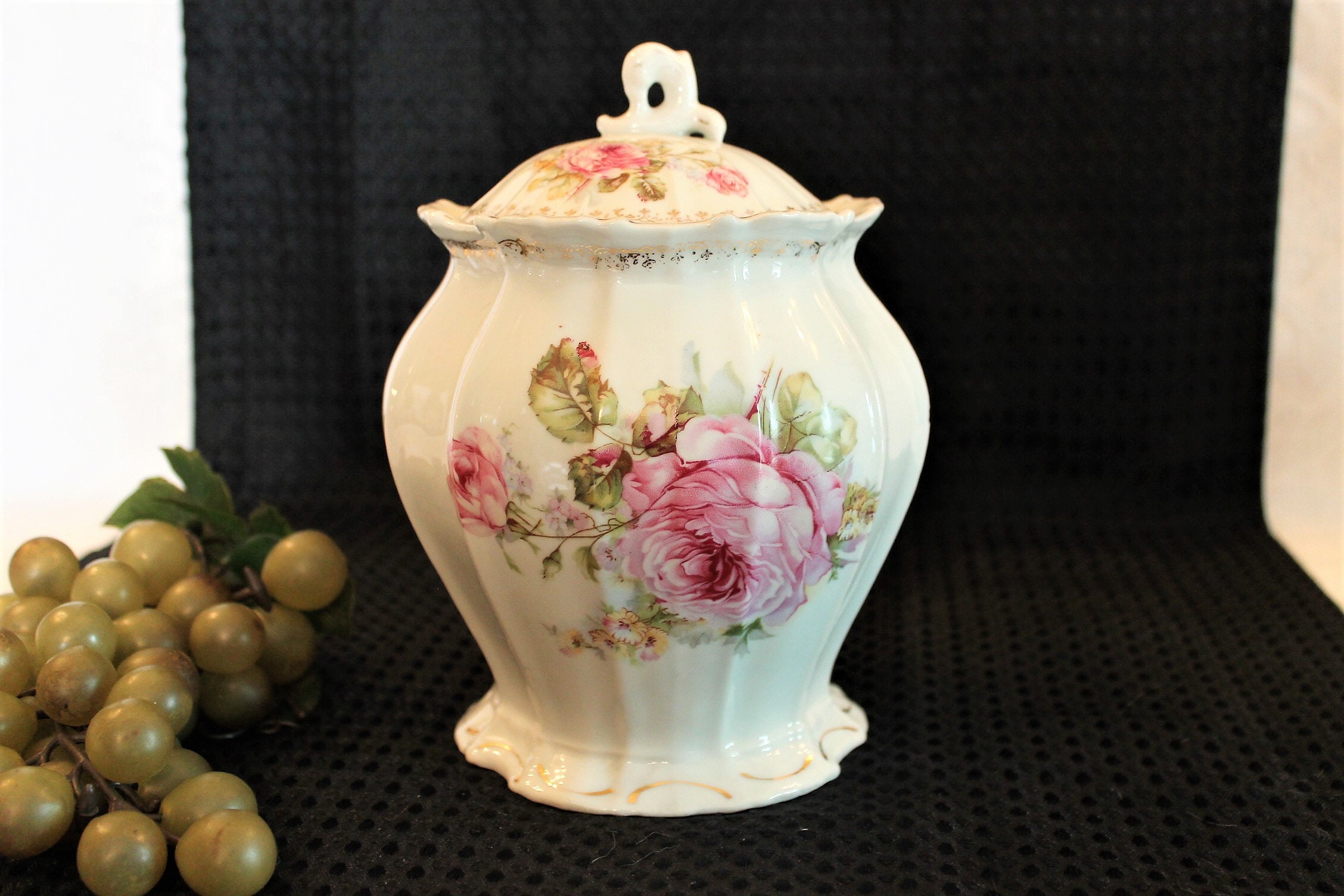 Antike weiße Porzellan Glas geschmückt mit rosa Rosen und Gold | Etsy