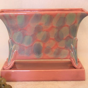 Beautiful Royal Haeger Pottery Oblong Planter or Vase - R-282, Mauve Agate Color
