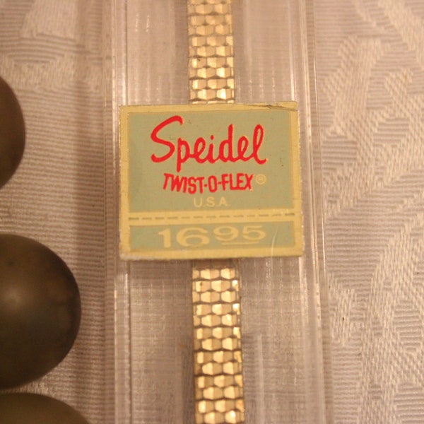 Vintage Speidel Ladies Twist-o-Flex Watch Stretch Band - Gold Tone, Marked 2209/31R, in Original Packaging